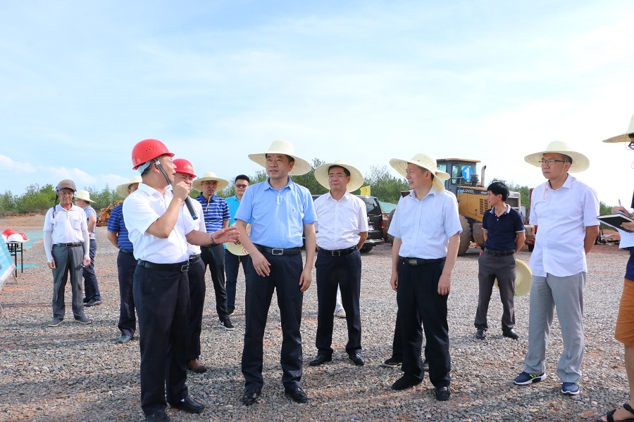 李高兴副市长调研城建重点项目