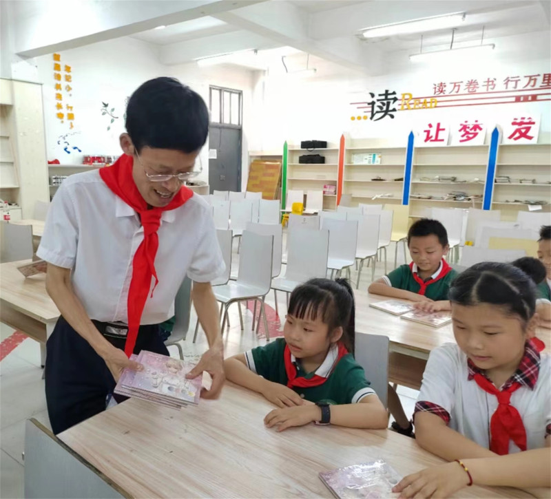 “上饶城投&童心港湾”举行集中揭牌仪式！